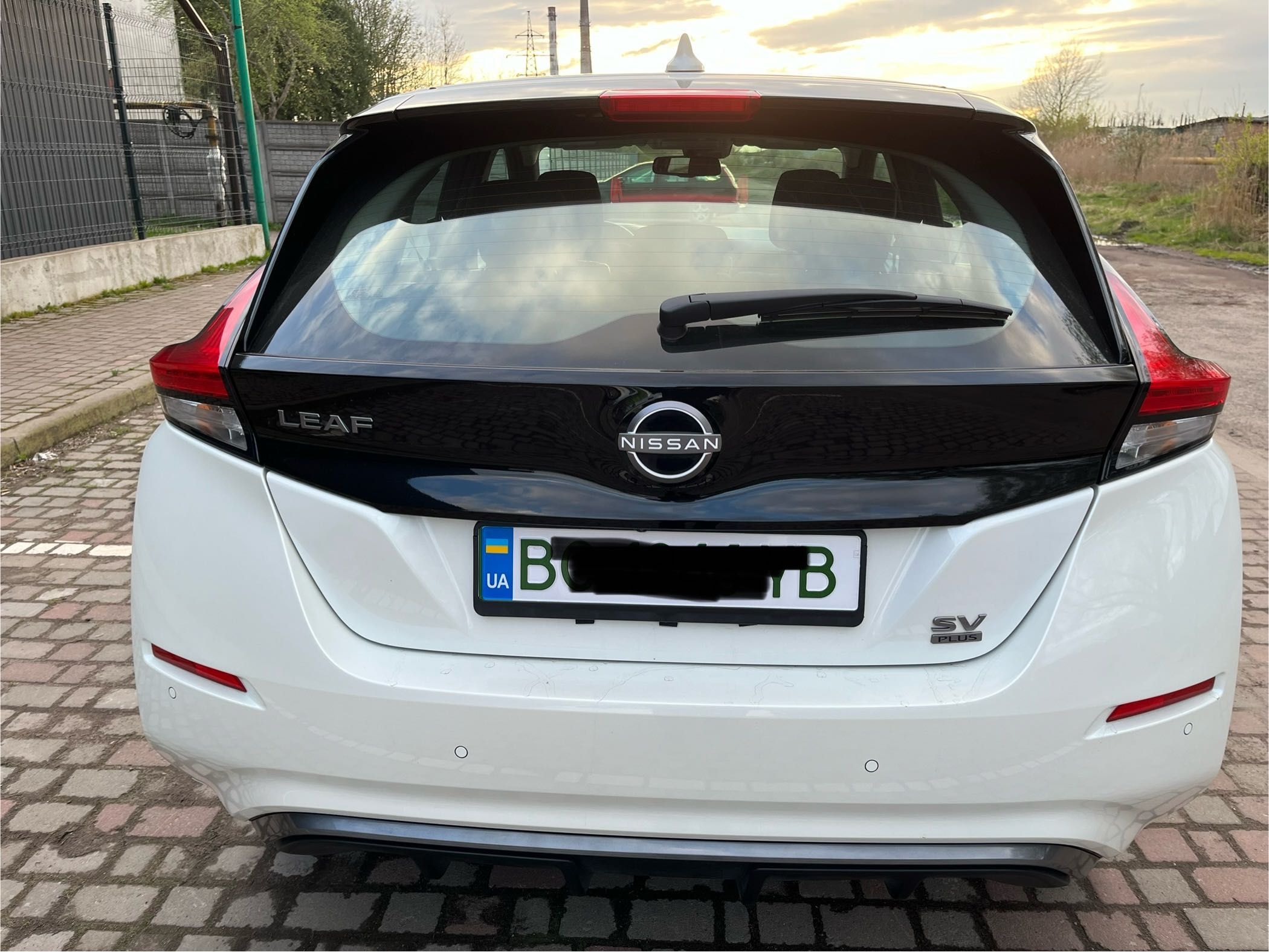 Продаю Nissan leaf 2022рестайлінг