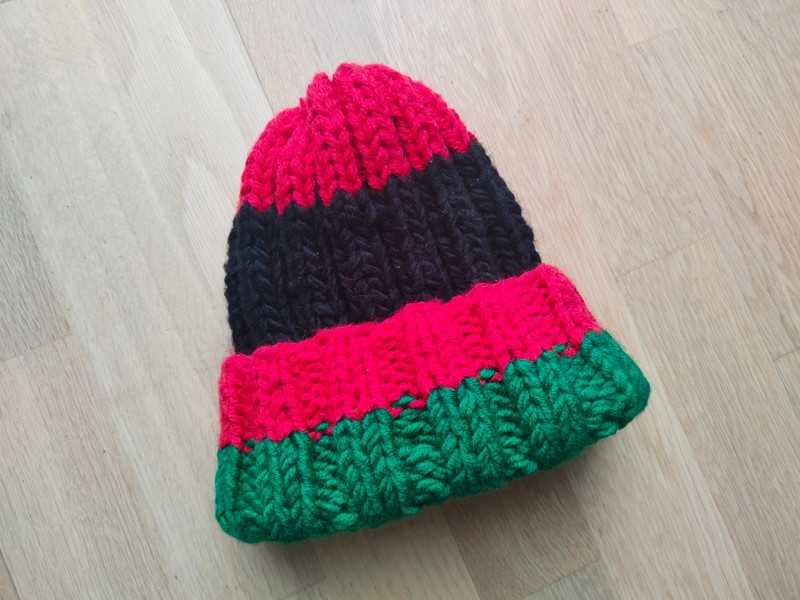 Kolorowa ręcznie robiona czapka handmade gruba ciepła