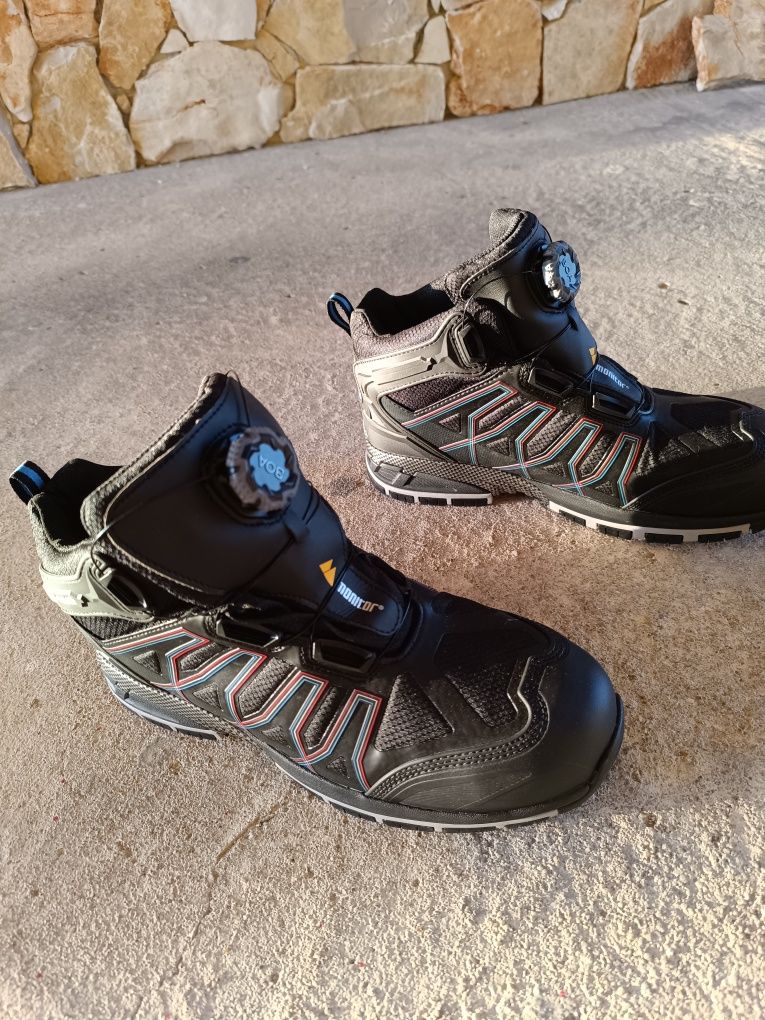 Botas de trabalho com biqueira de proteção