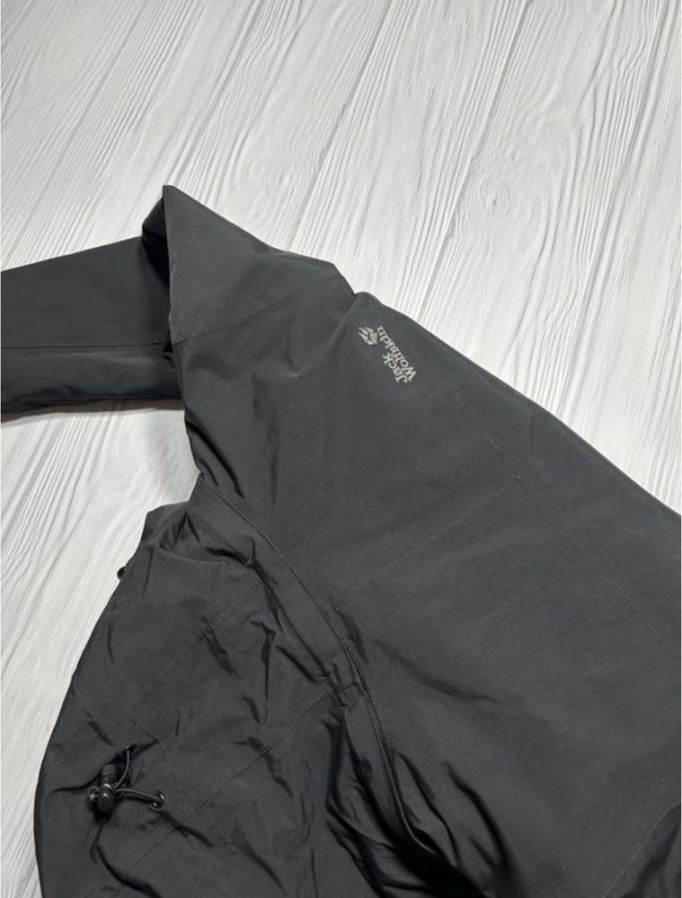 Jack Wolfskin куртка оригінал на весну / осінь