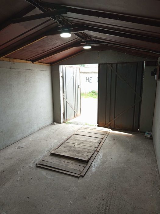 Оренла гаража з підвалом