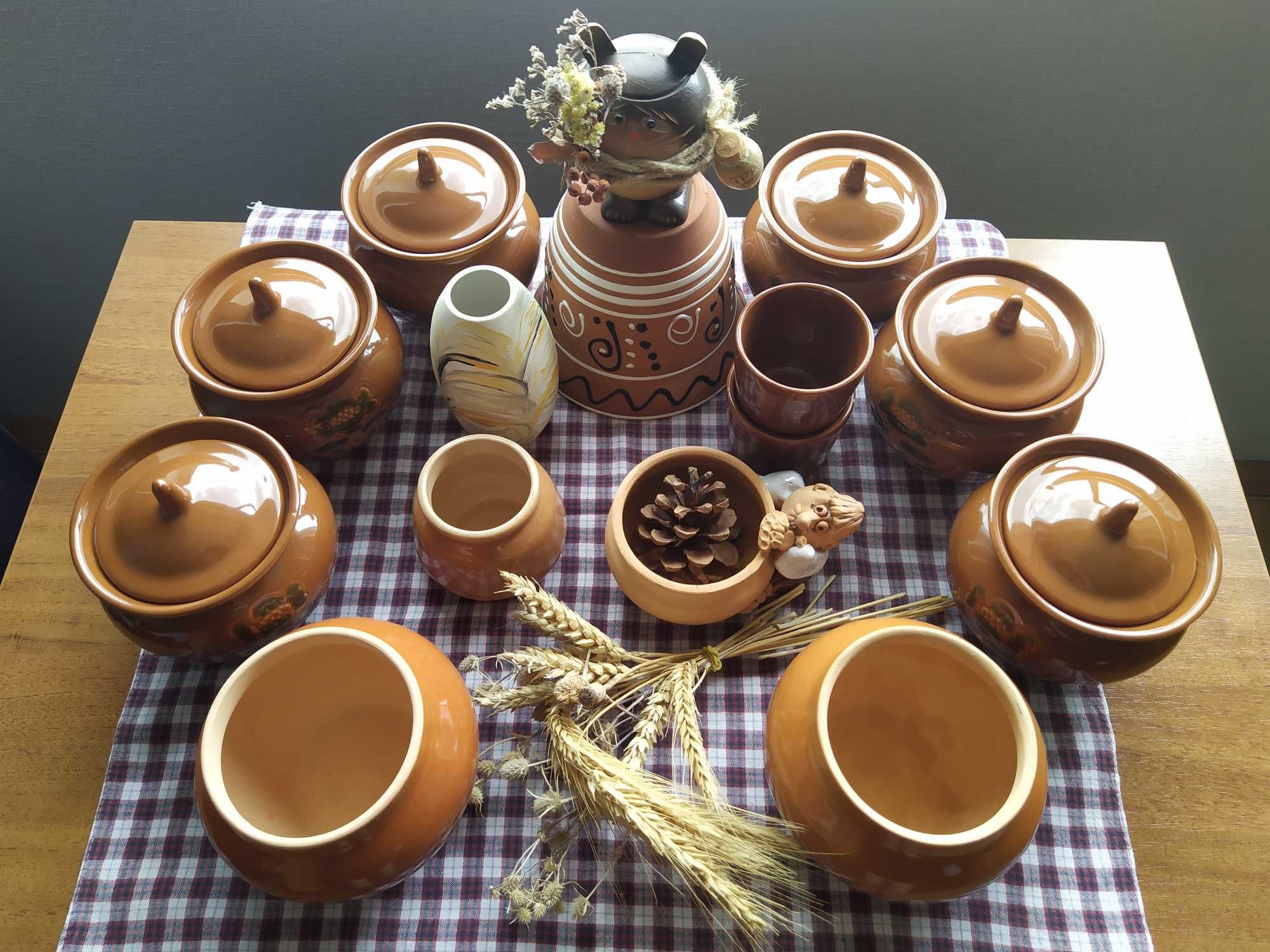 Керамика, вазы, шкатулки, горшки и кашпо для цветов, доски кухонные .