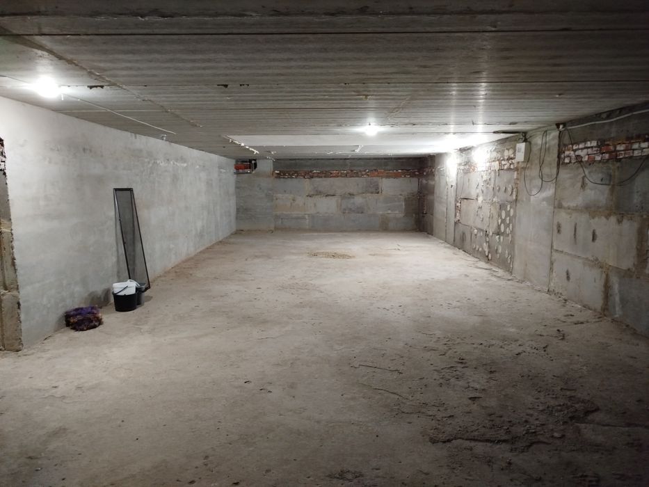 Здам в оренду зручне нежитлове підвальне приміщення в центрі міста