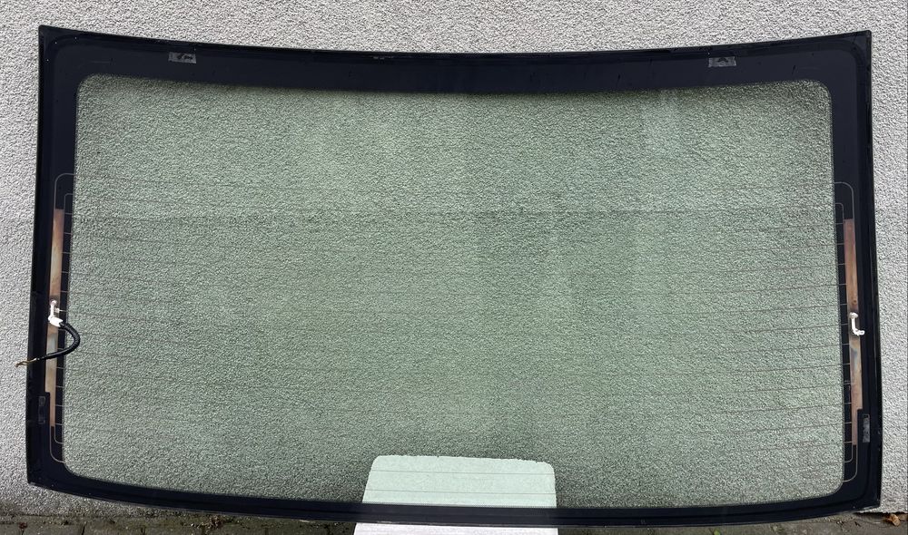 Honda Civic VIII 8 sedan / szyba tylna tył / ORG. / Montaż