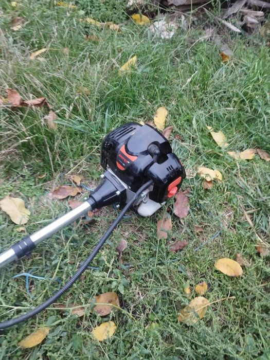 бензо тример Dnipro m 52