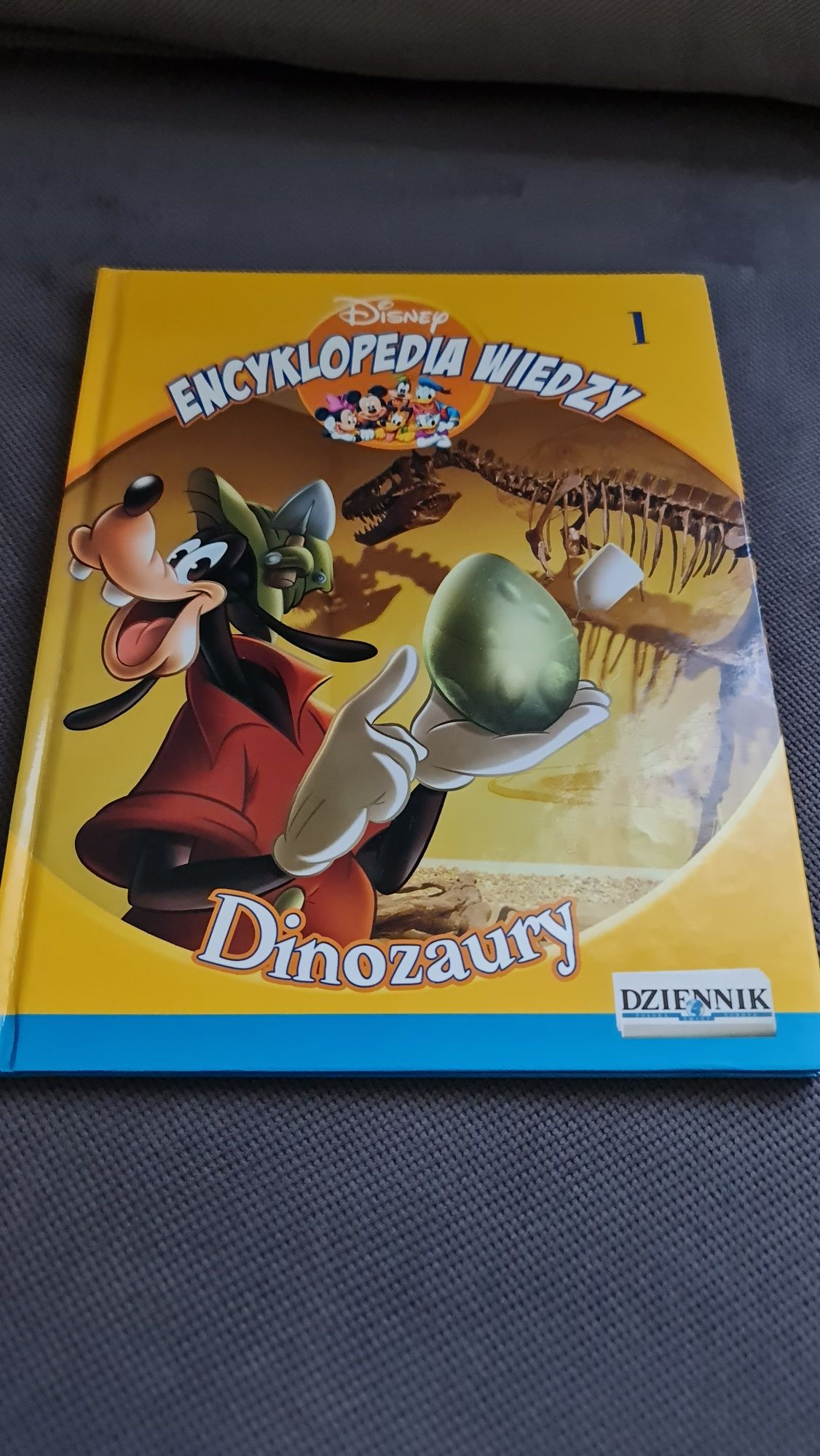 Książka encyklopedia wiedzy "Dinozaury"