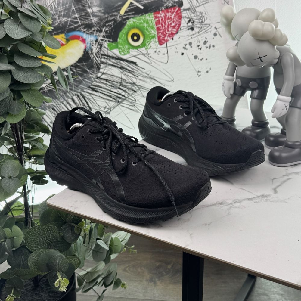 Кросівки Asics Gel Kayano 46 розмір 4884