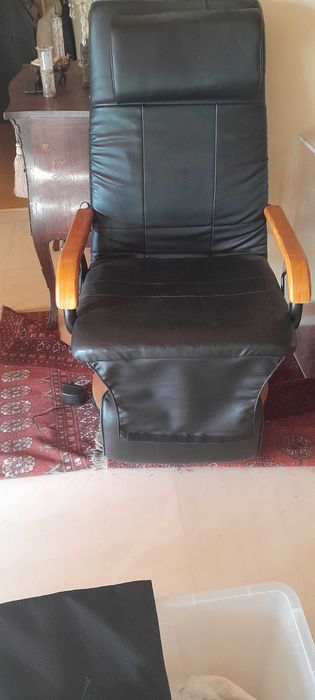 Candelabro em bronze e outros artigos