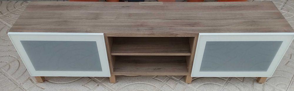 Móvel de tv Ikea (besta)