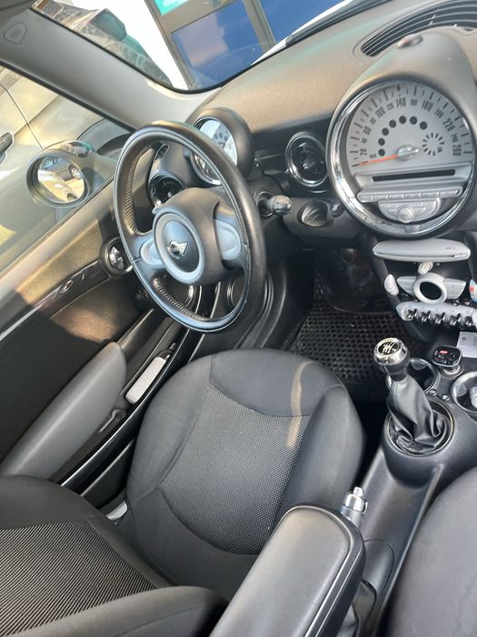 Mini One D em muito bom estado