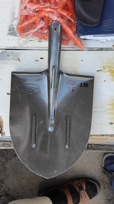 Лопаты разные в наличии