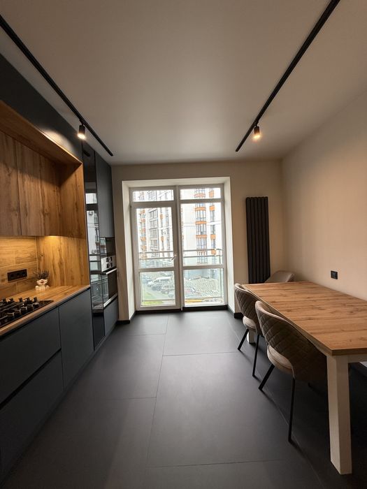 Продам 2х кімнатну квартиру з ремонтом ЖК Липки