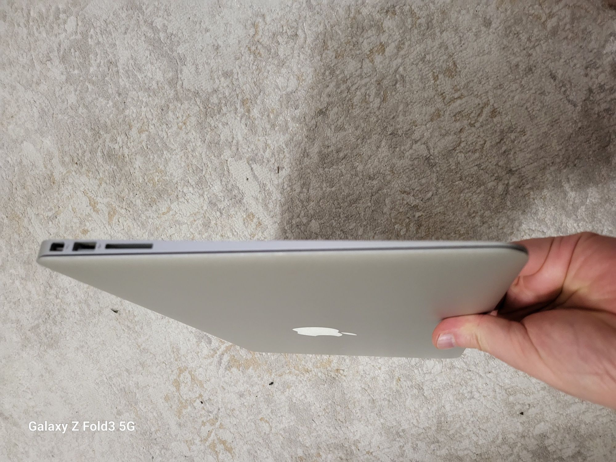 Macbook air 13 2015 core i7 8/256gb Ідеальний стан