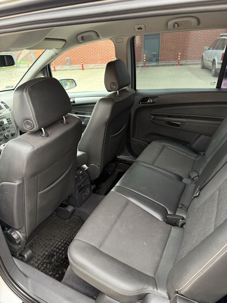 Opel Zafira 1.9 CDTI • 7-osobowy