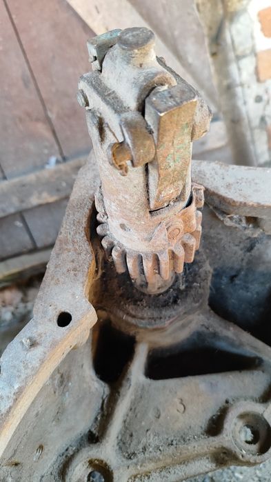 Кожух под пускач ЮМЗ 6