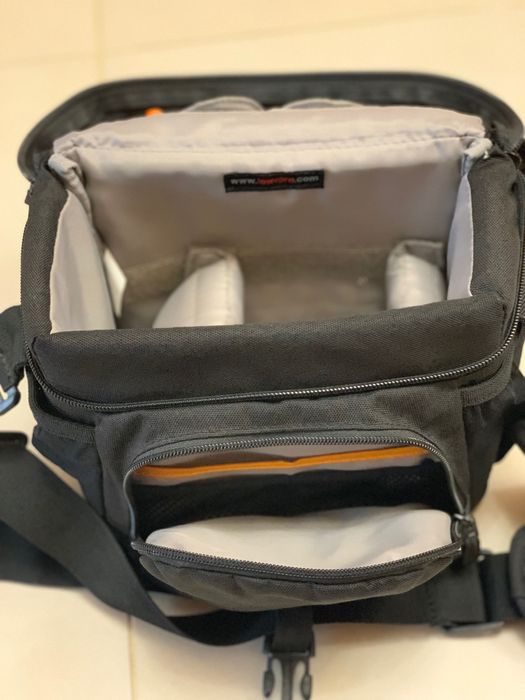 Сумка Lowepro  для  фотоаппарата