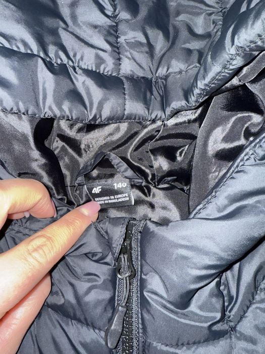 Bezrekawnik 4F r. 140