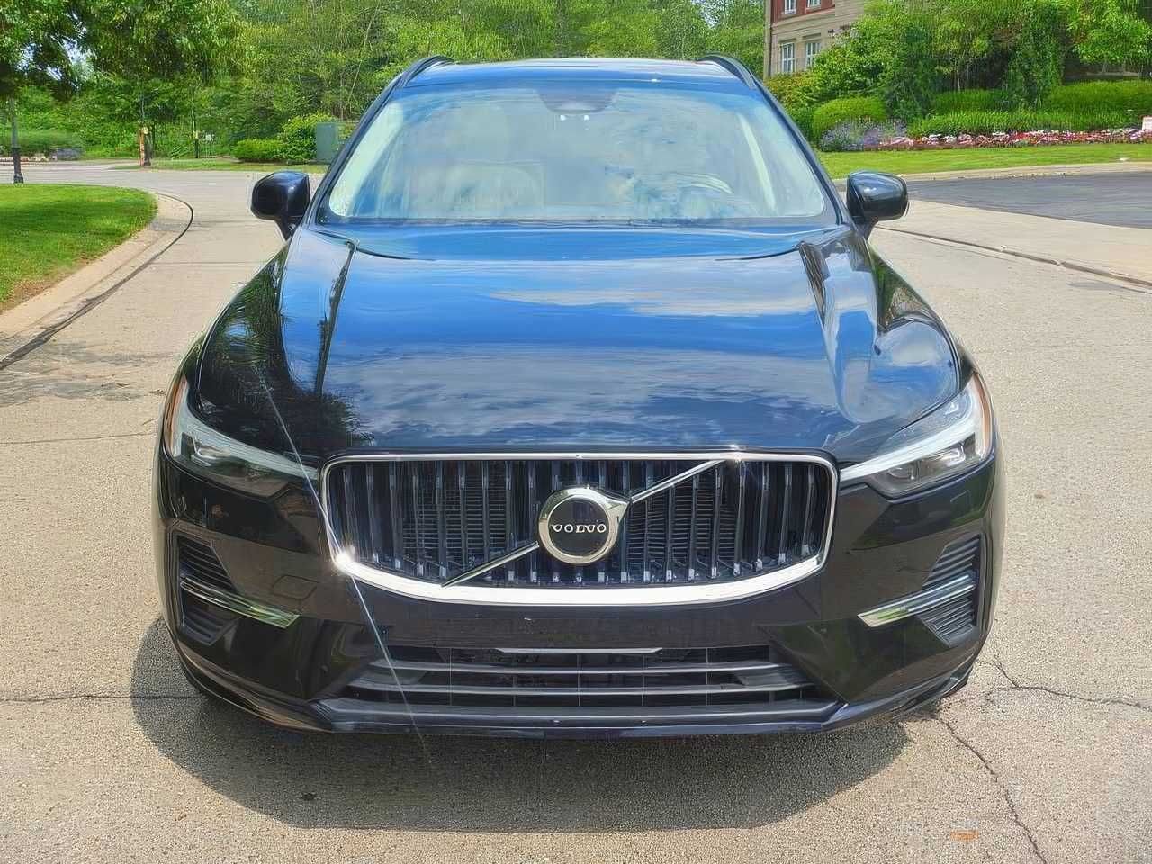 2023 Volvo XC60 B5