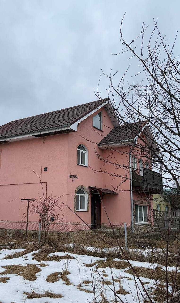 Продається жилий будинок в с.Тязів