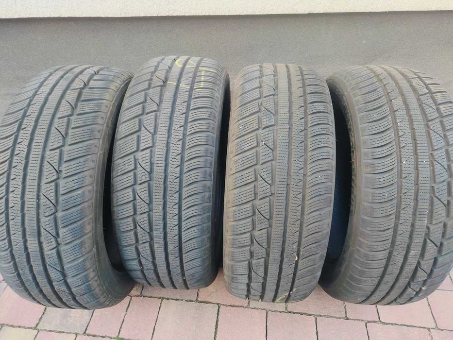 Opony zimowe 235/55 R18 Ładny bieżnik