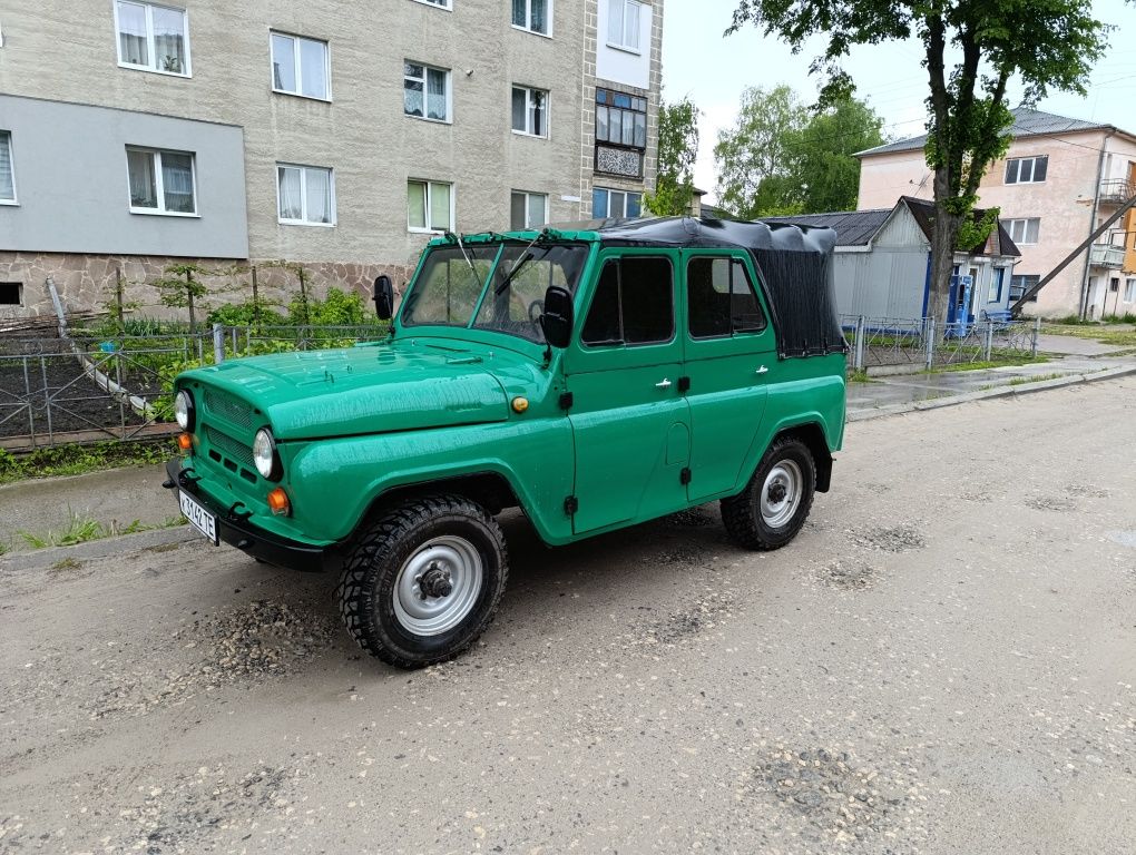 Уаз 469.  78 рік Газ Бензин