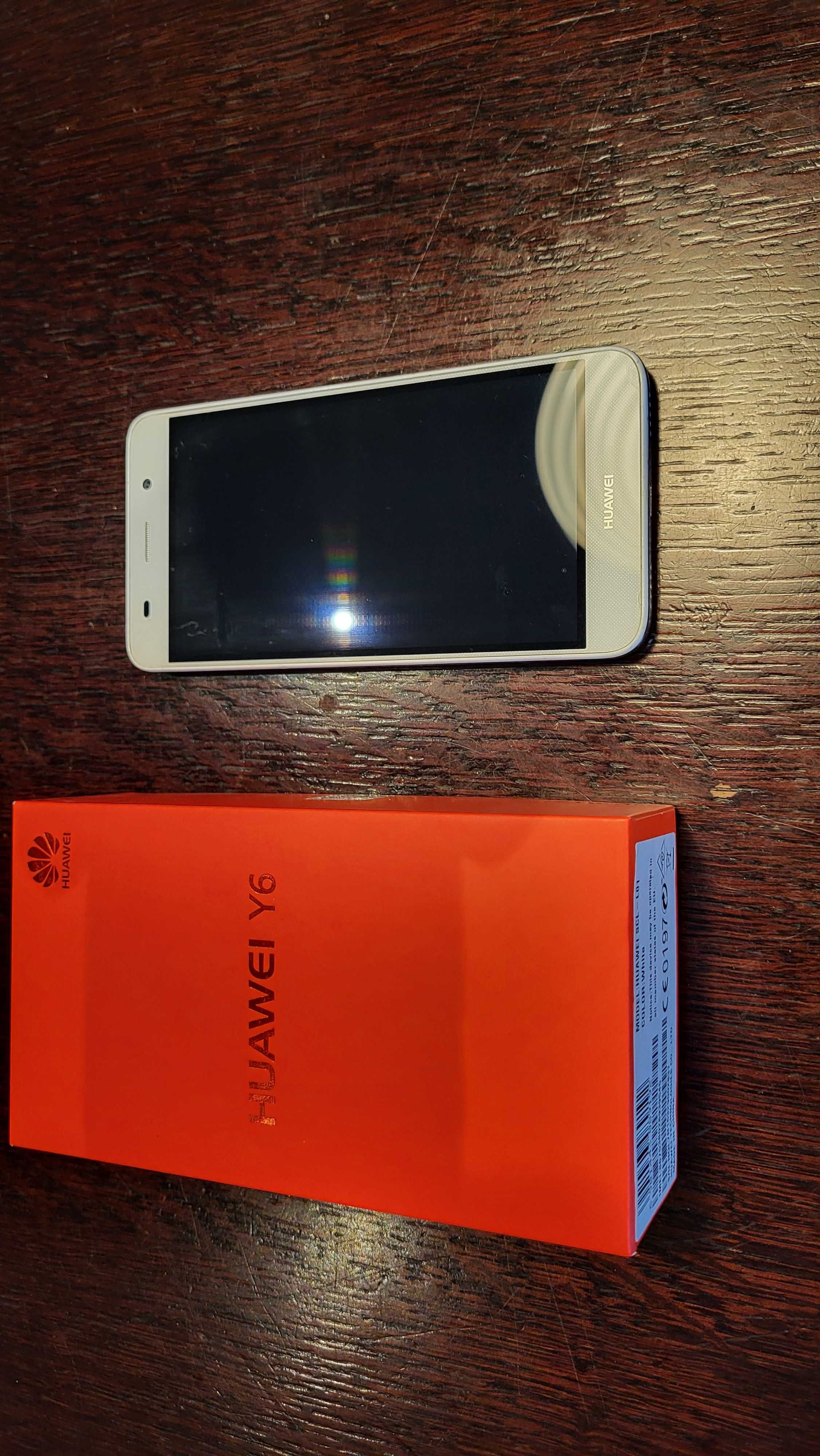 Telefon Huawei Y6 1/8 GB