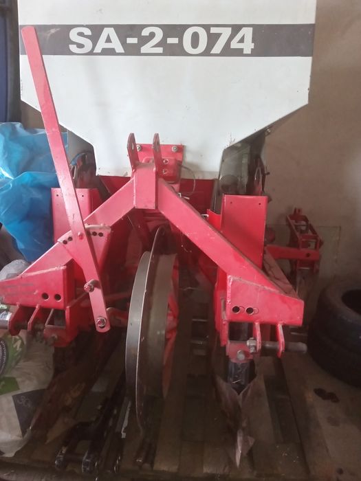 Картопелесаджалка чеська.