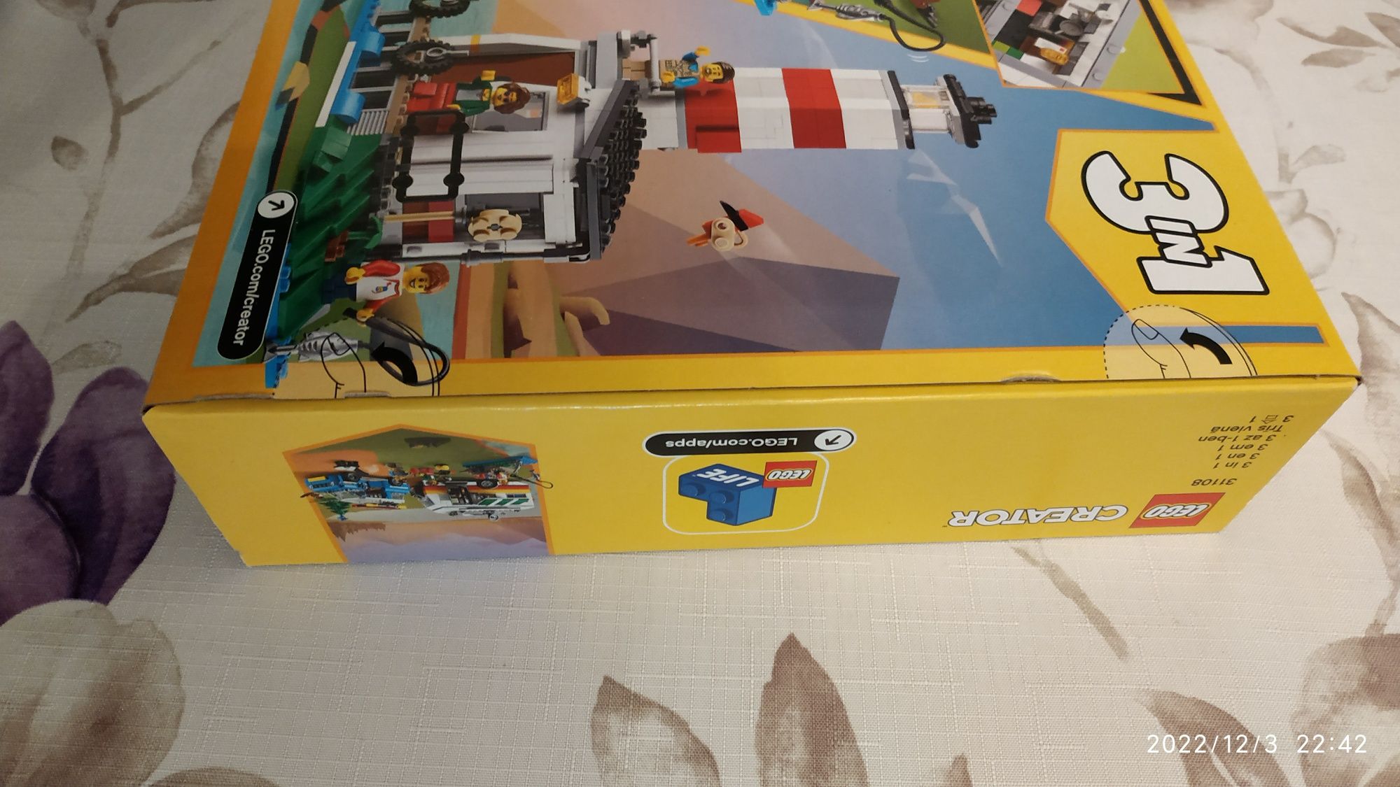 LEGO 31108 Wakacyjny kamper 3w1