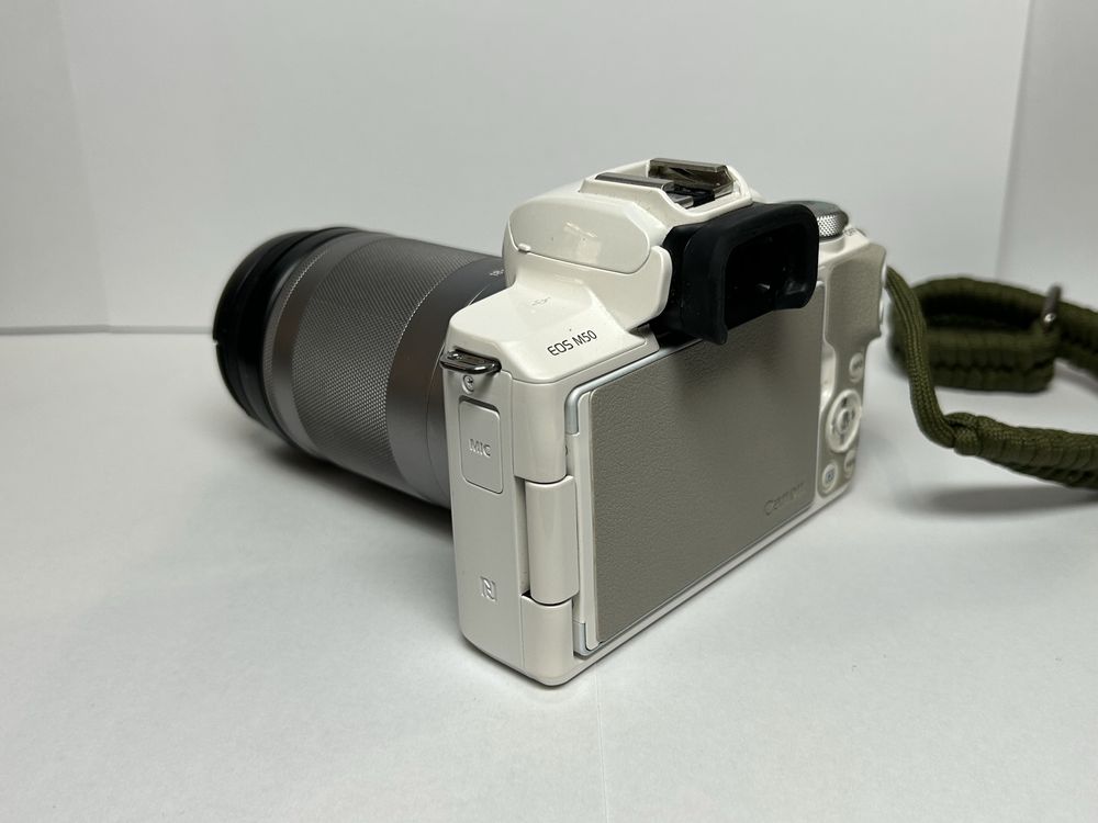 Canon M50 biały + obiektyw + dodatki