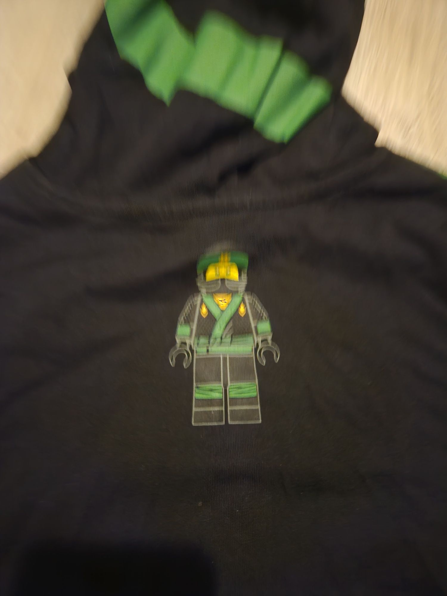 Cienka bluza H&M.  Rozmiar 104. Ninjago Lloyd