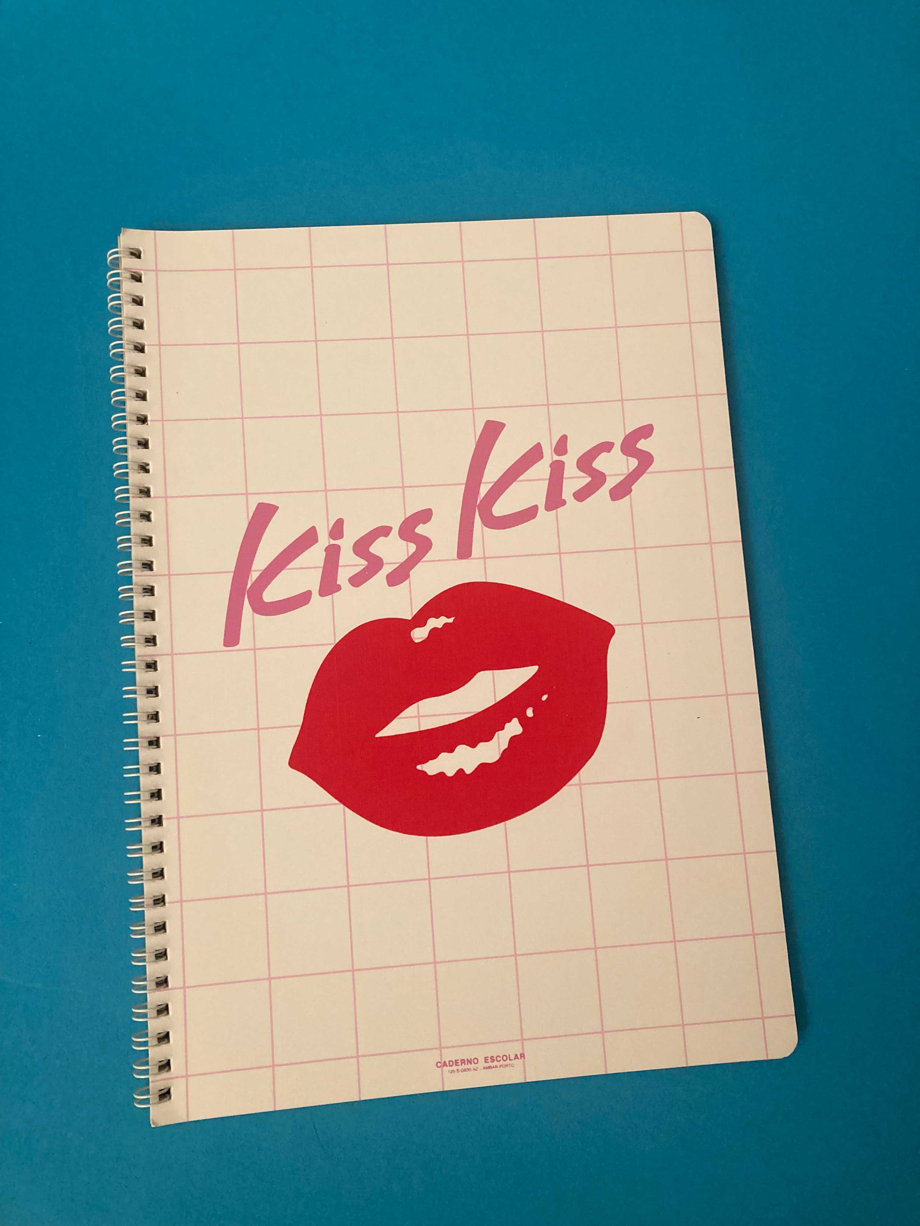 Cadernos Escolares Kiss Kiss Anos 80 Ambar A4