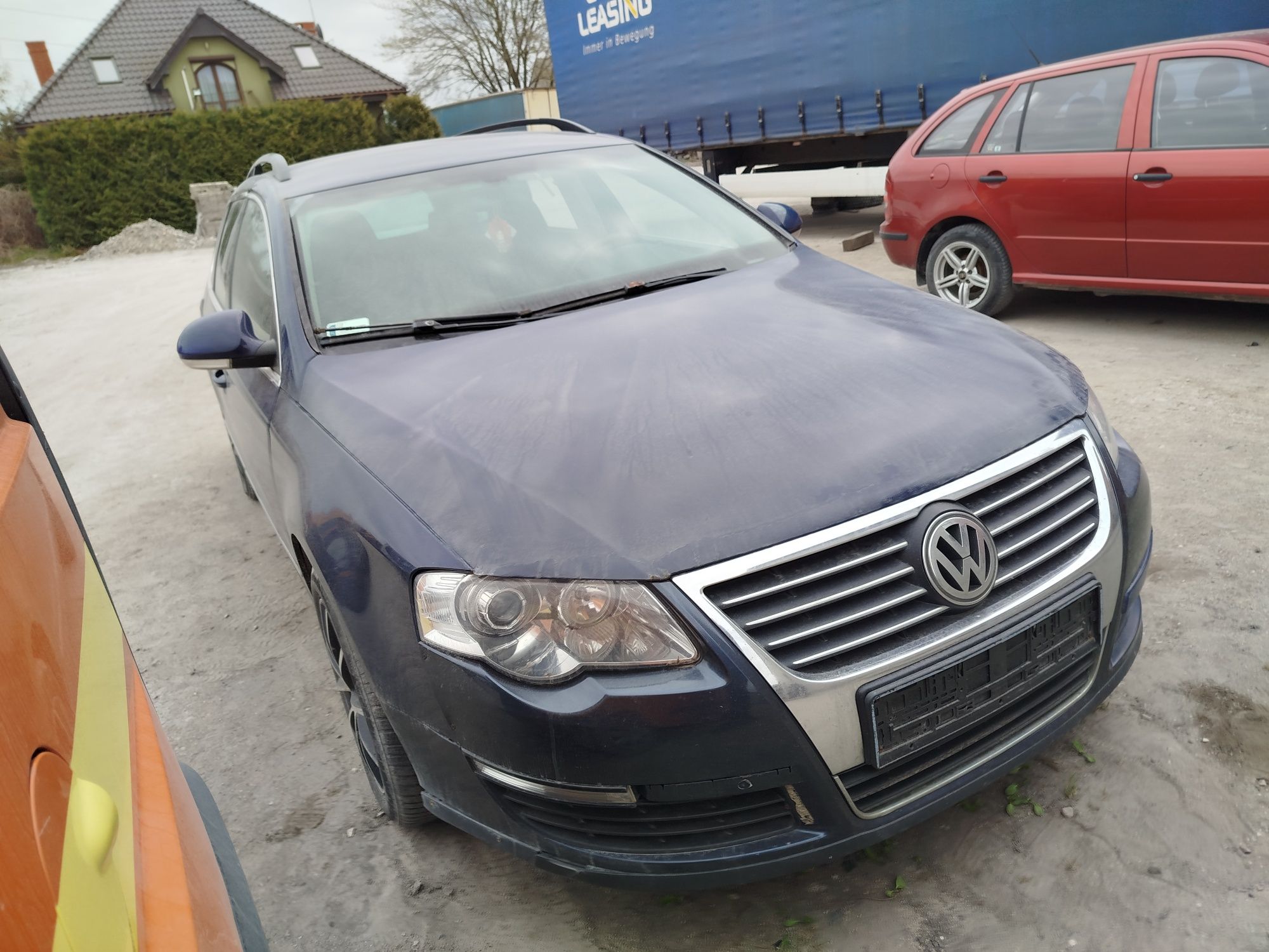 VW Passat B6 kompletny przód maska zderzak lampy pas błotnik wysyłka