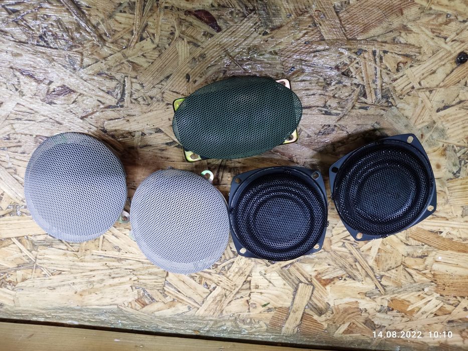Набор маленьких динамиков с сеточками 3w,4w, 10w.цена за все.
