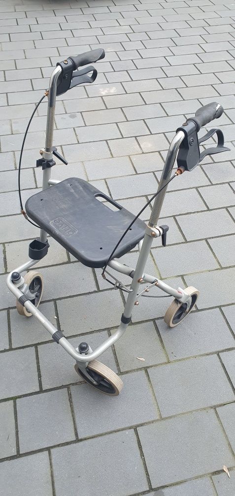 Balkonik chodzik dla seniora