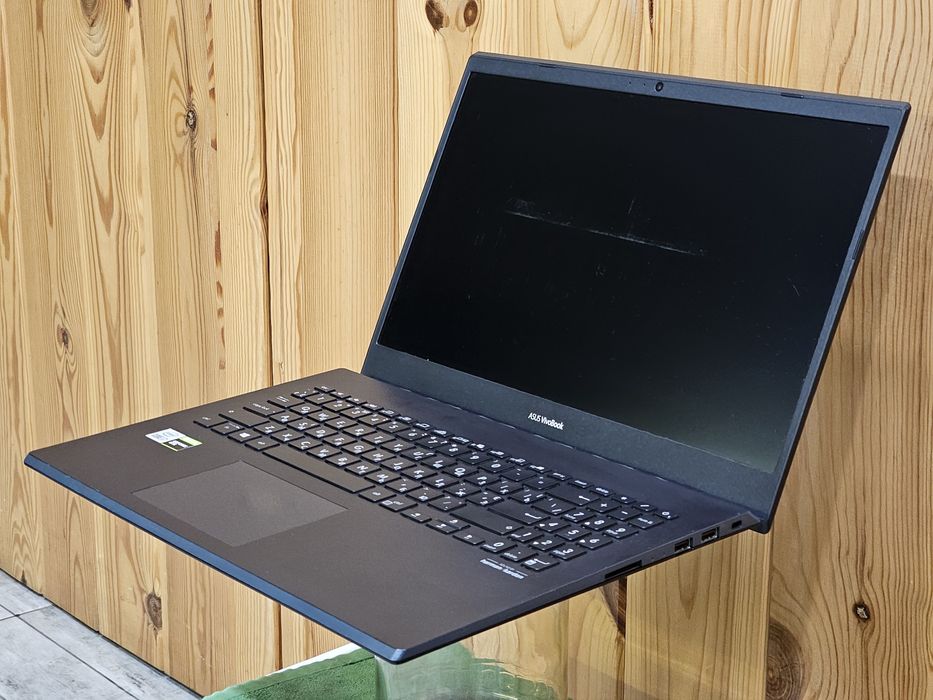 Asus Gaming 15.6"/i7 10870H 5GHz/GTX 1650/RAM 16GB/SSD 250GB