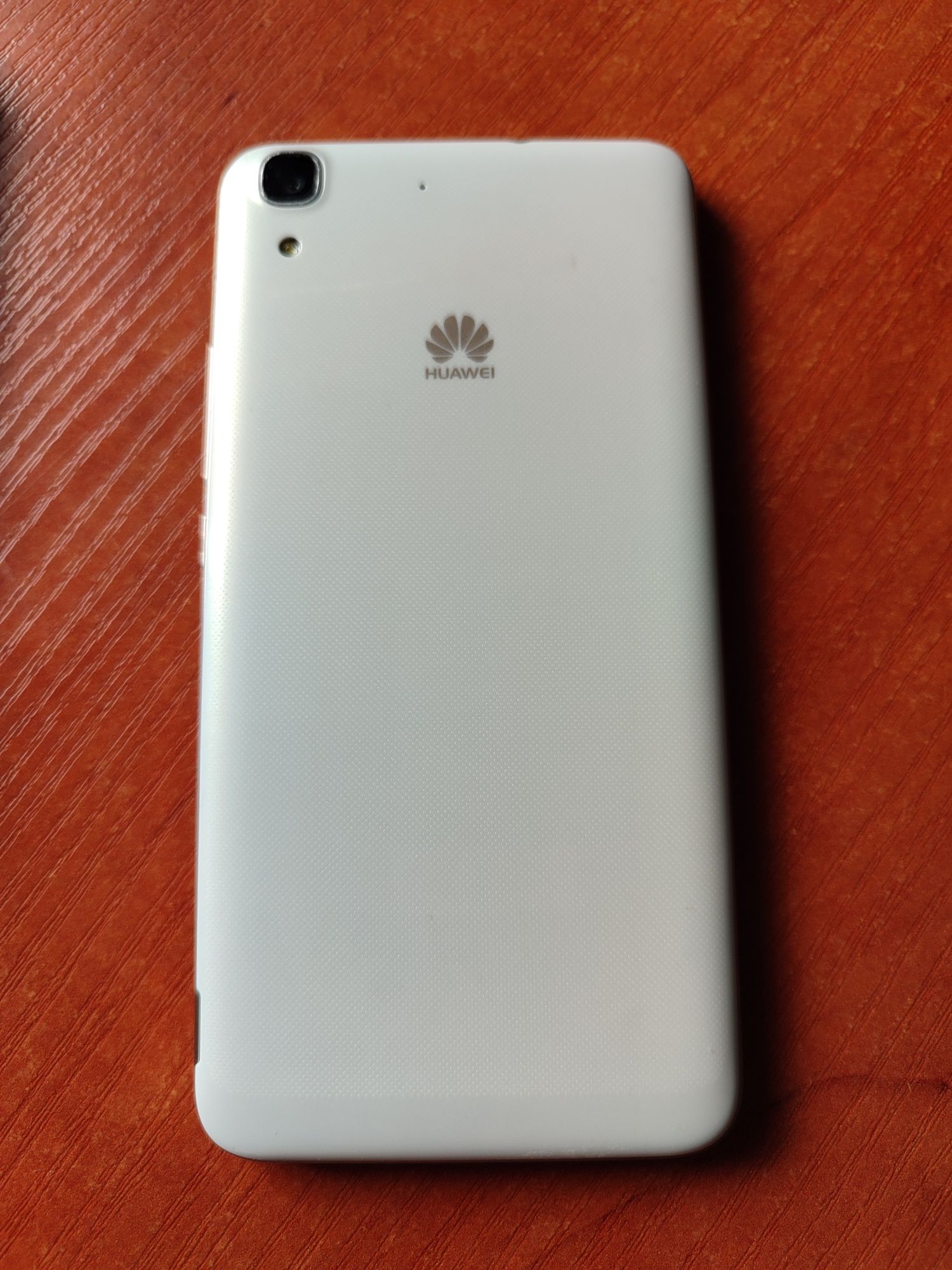 Telefon Huawei SCL-L01