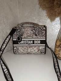 Сумочка Christian Dior