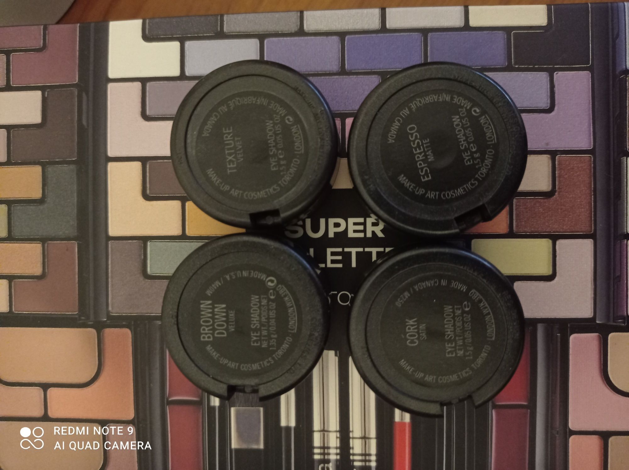 Sombras de olhos da MAC.
