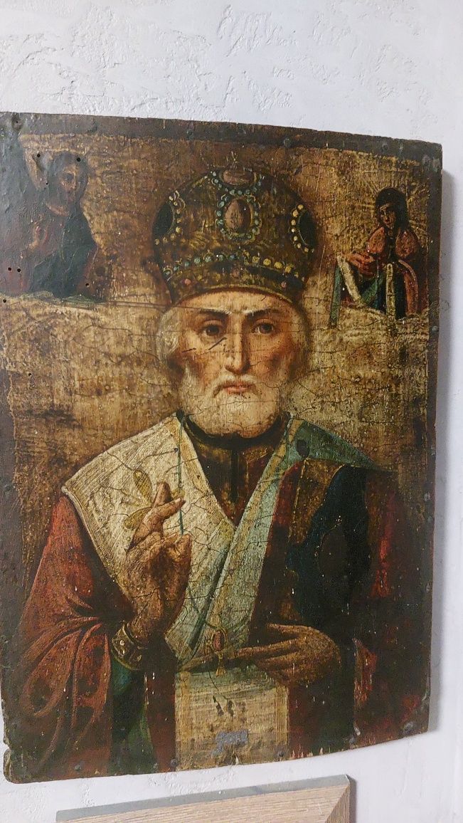 Продам старые вещи.