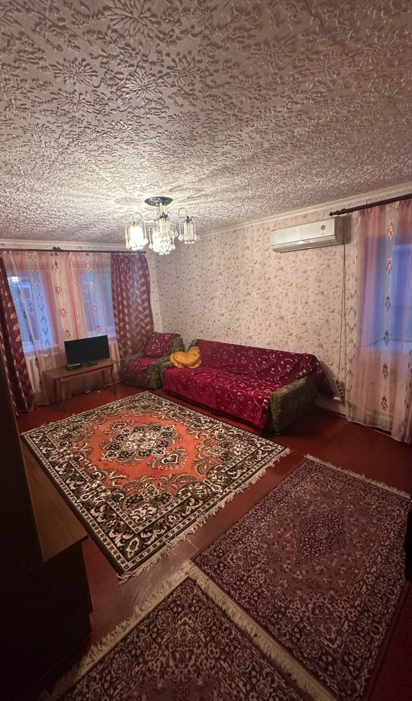 Продається будинок центрально-міський район.