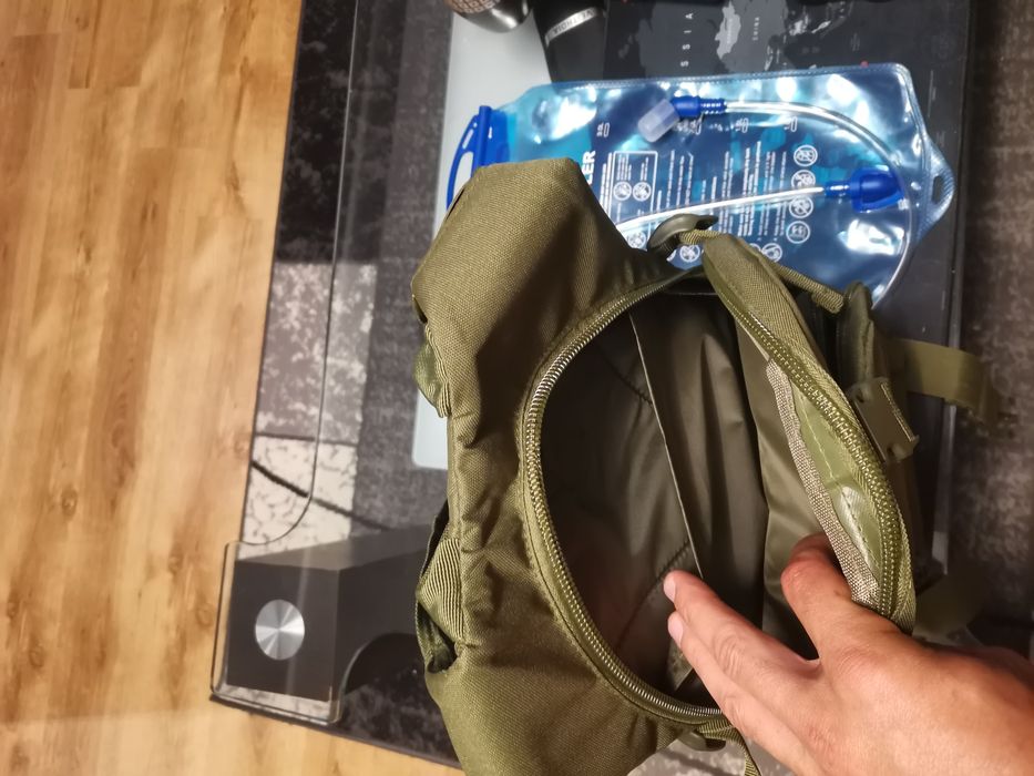 Plecak molle z bukłakiem na rower trekking 15 l nowy oxford zielony