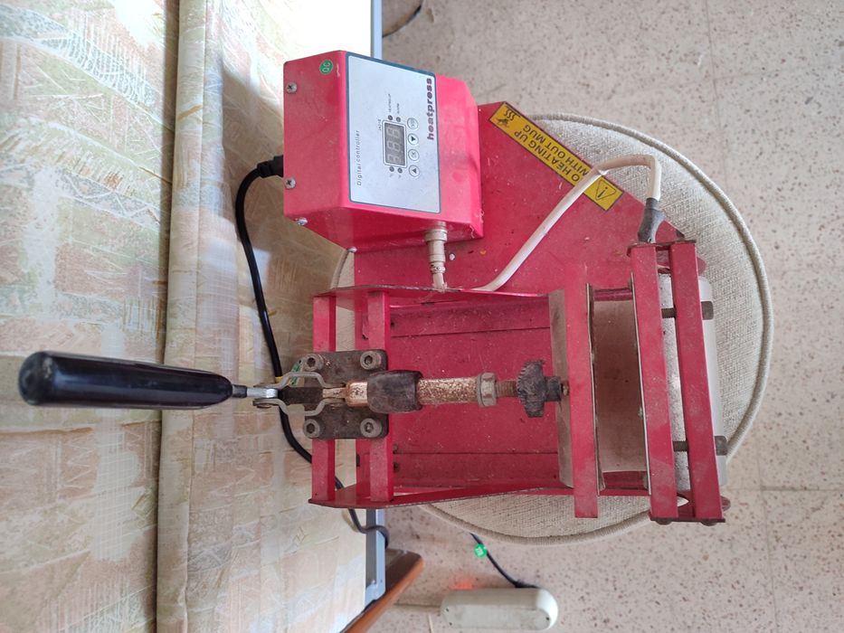 Estampa canecas possibilidade de entrega