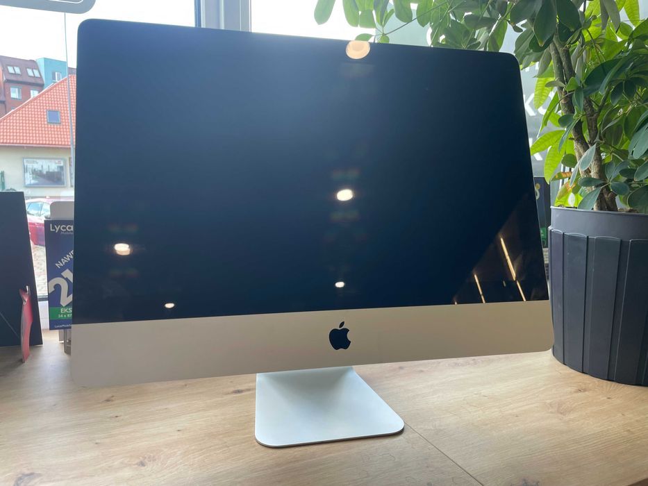 Komputer Apple iMac  A1311  21,5" / i5  + GW 12 msc