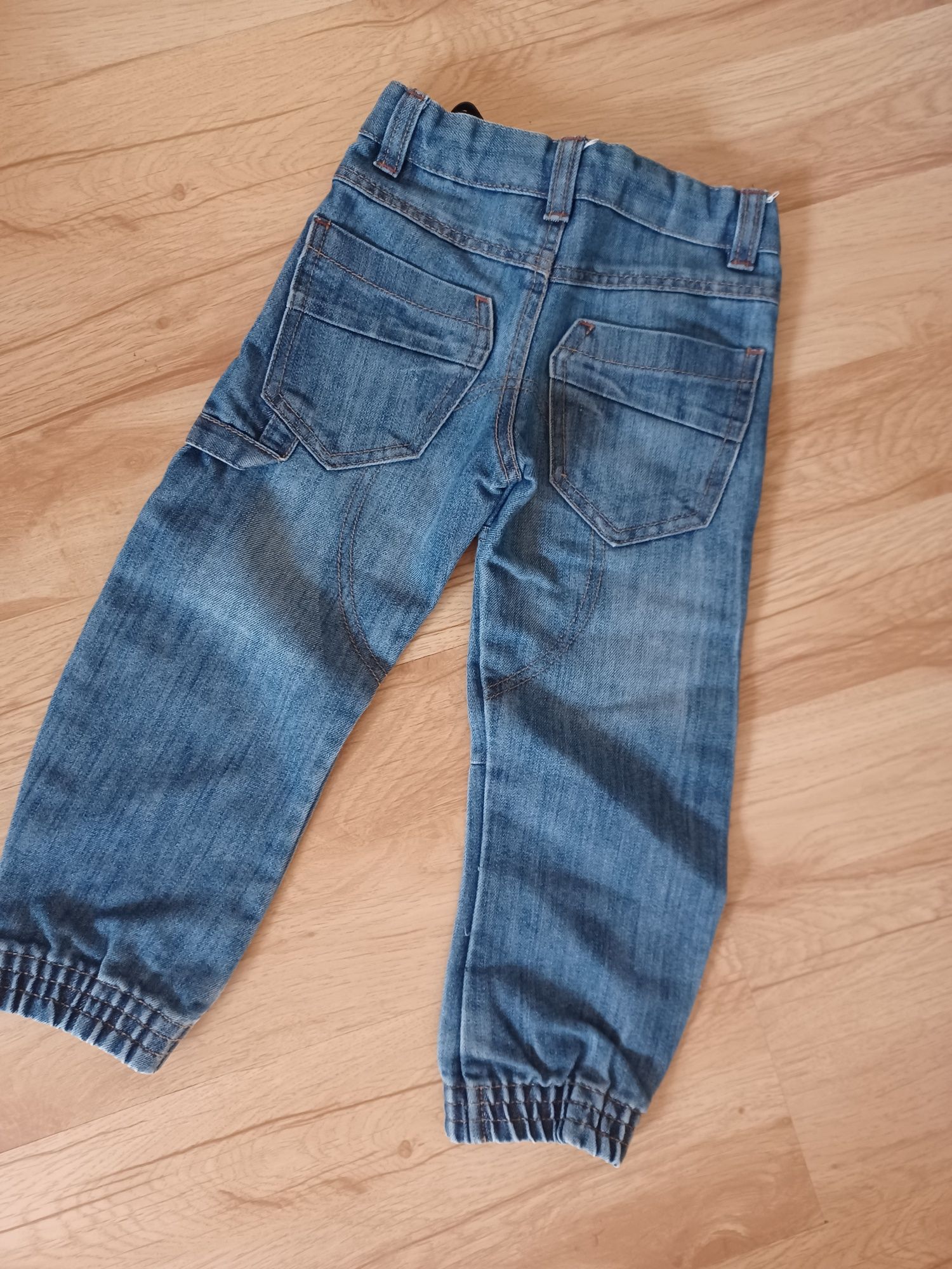 Jeans spodnie chłopięce 104