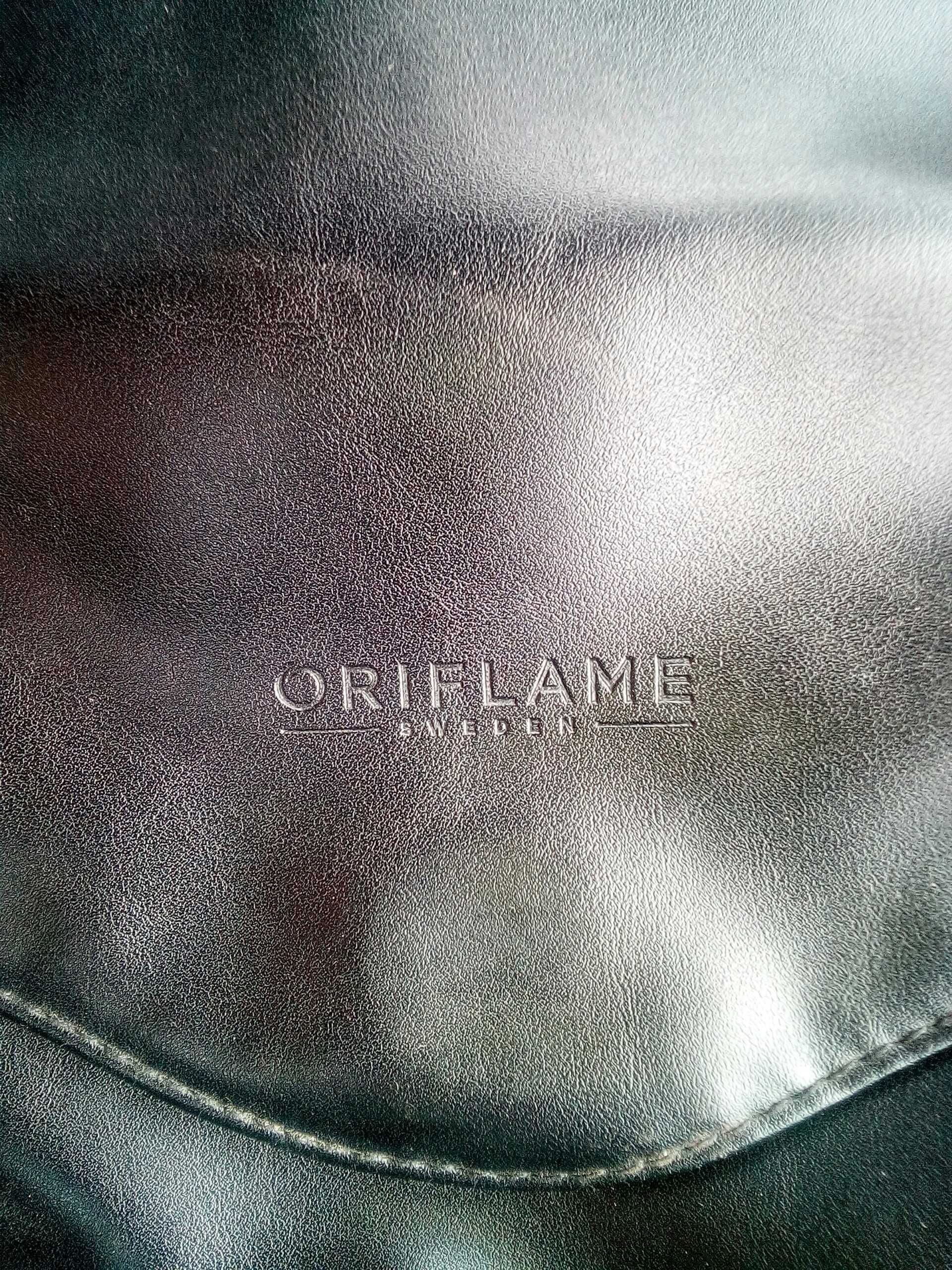 Сумка жіноча Oriflame.
