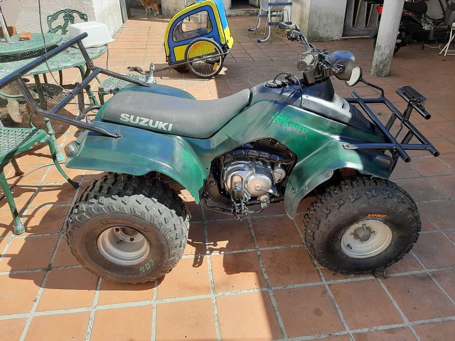 Moto 4 SUZUKI LT 160