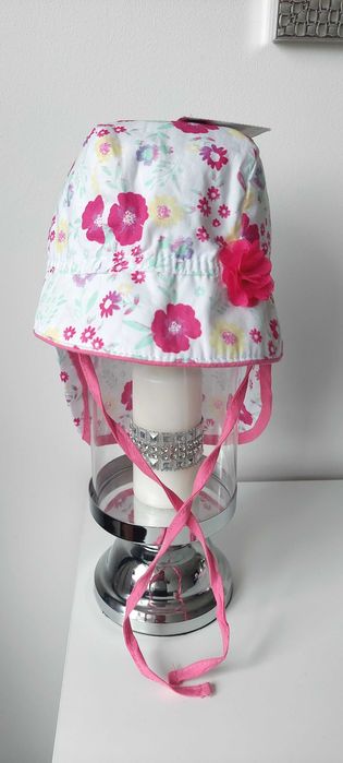 Nowa czapka z daszkiem osłona na kark lato


43-45cm