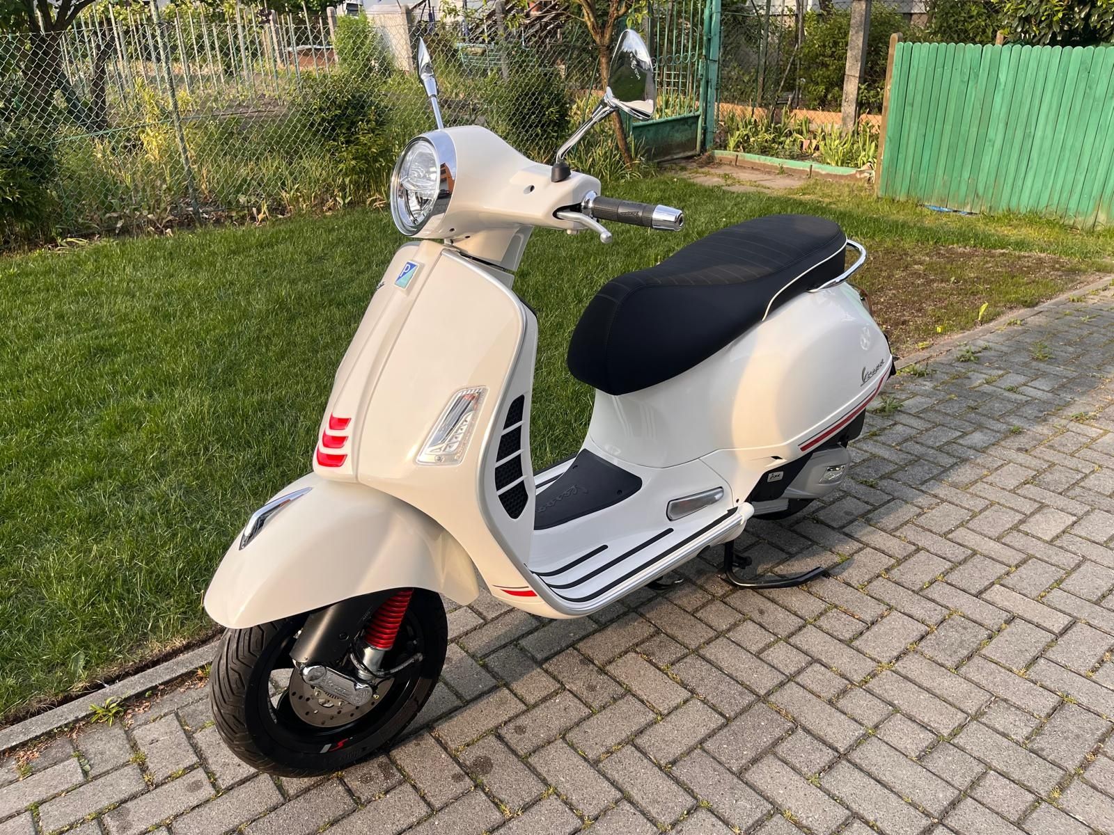 Vespa Piaggio 125 GTS Salonowa