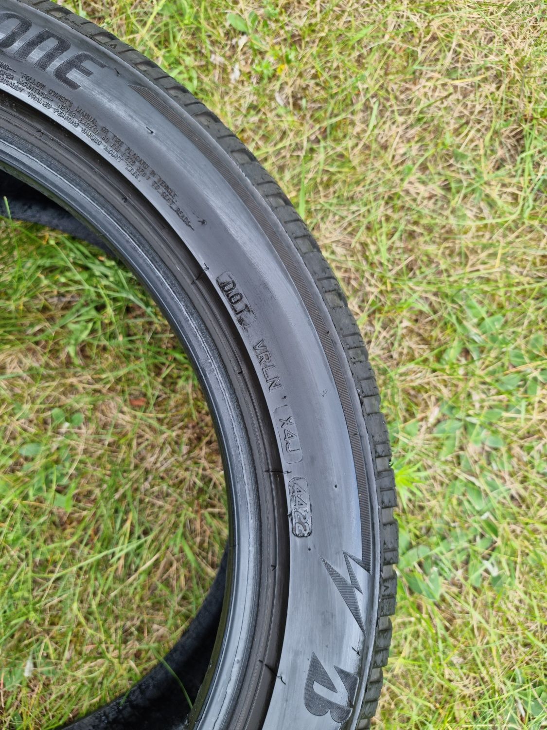 Bridgestone blizzak LM005 245/45/19 - zimówki