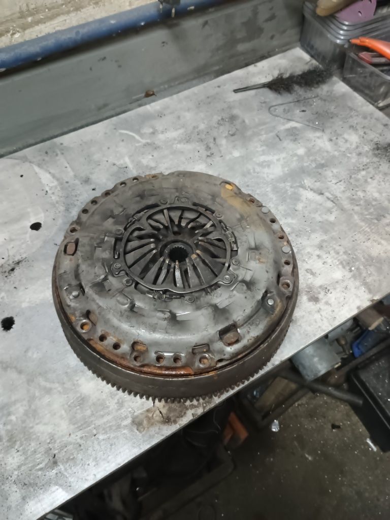 Sprzęgło kompletne dwumasa do Citroen C5 2,0 Hdi 140 km LUK
